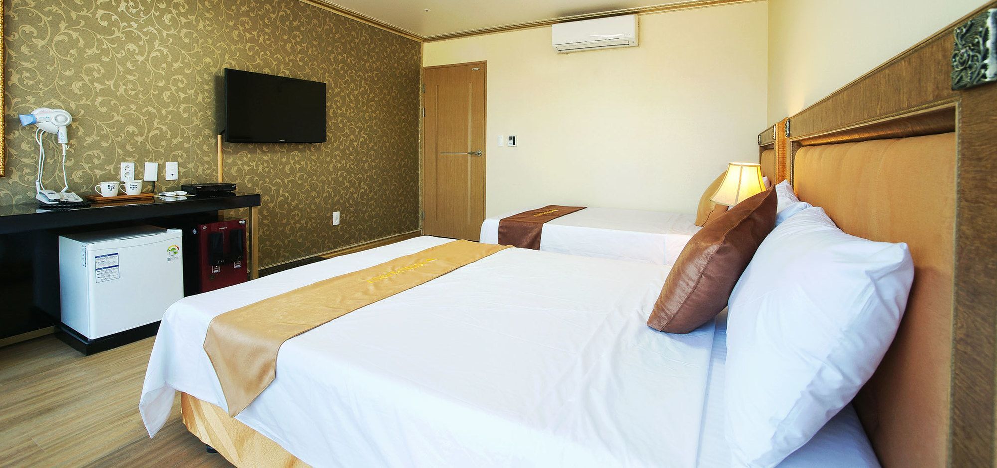 Pearly Hotel Jeju Exterior photo